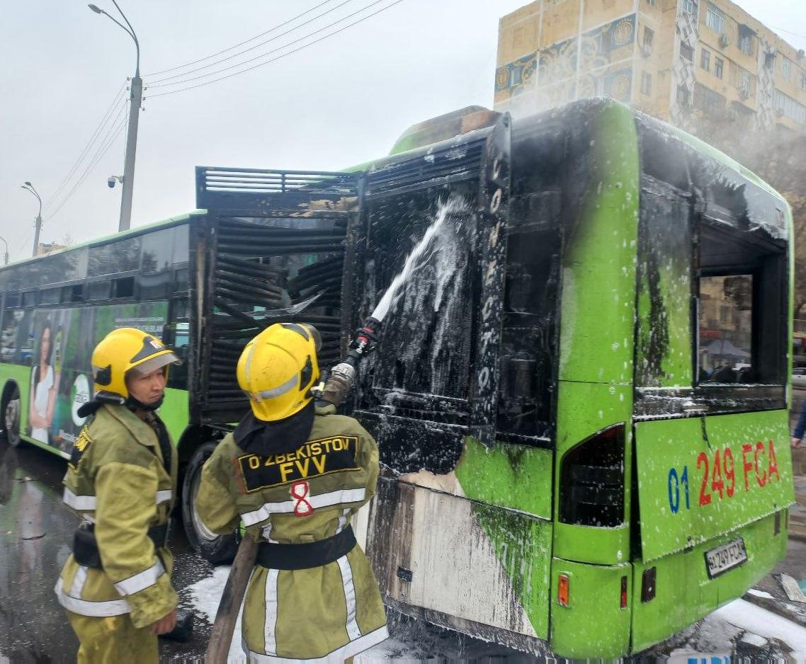 Toshkentda so'nggi 24 soat ichida ikki dona Mercedes-Benz avtobusi yonib ketdi.